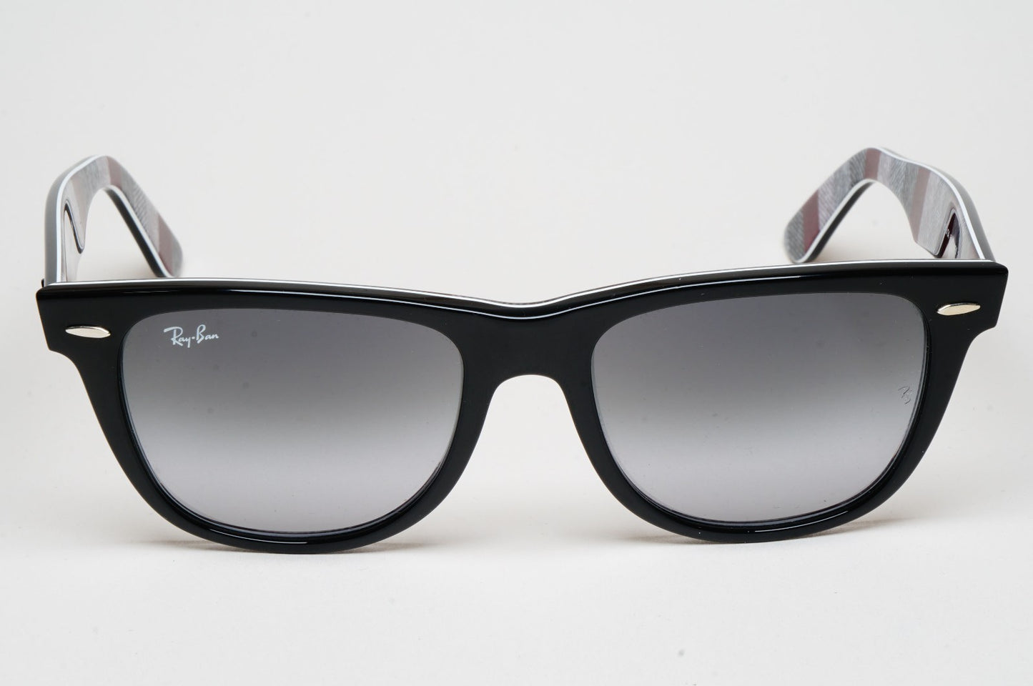 Ray-Ban Sunglasses Wayfarer RB 2140 Black Grey Gradient 1318/3A 54mm Large