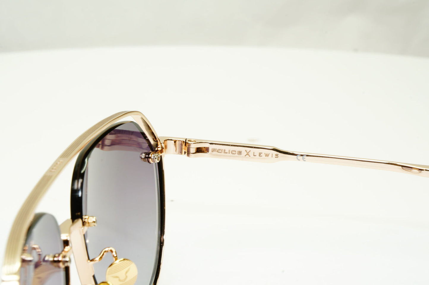 Police Lewis Hamilton F1 Sunglasses Blac kGradient Gold Pilot SPL E17 COL 302Y