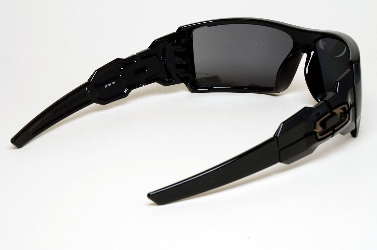 Oakley Sunglasses Polarized Oil Rig Black Polished Iridium Glossy OO 9081 26-203