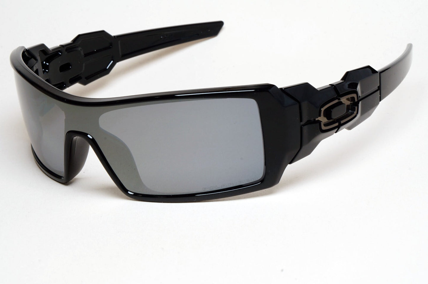 Oakley Sunglasses Polarized Oil Rig Black Polished Iridium Glossy OO 9081 26-203