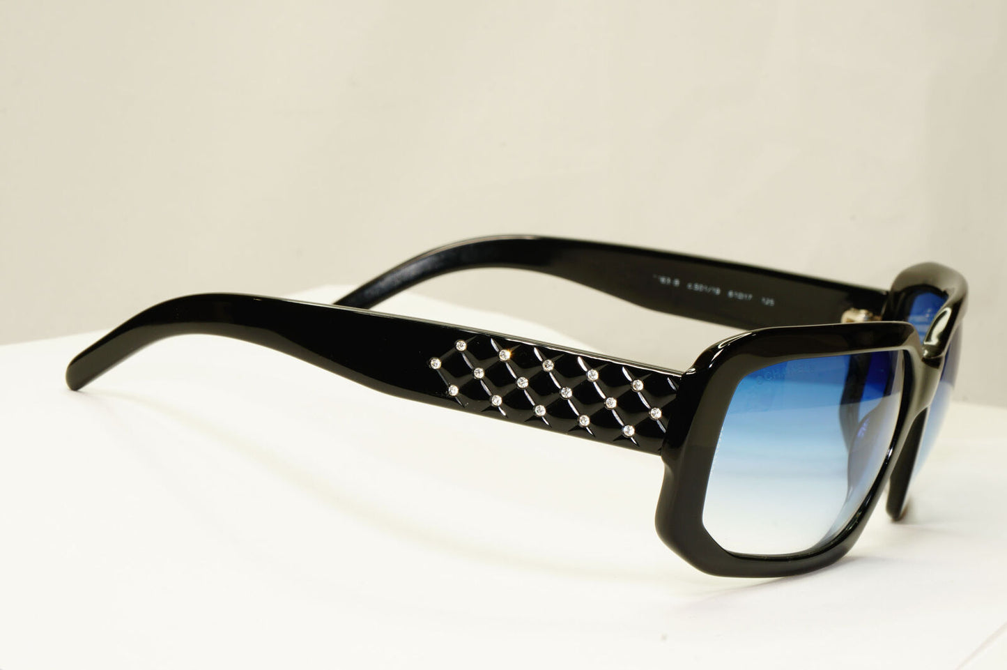 Chanel 2008 Vintage Sunglasses Black Blue Crystal 5063-B c.501/19 221122