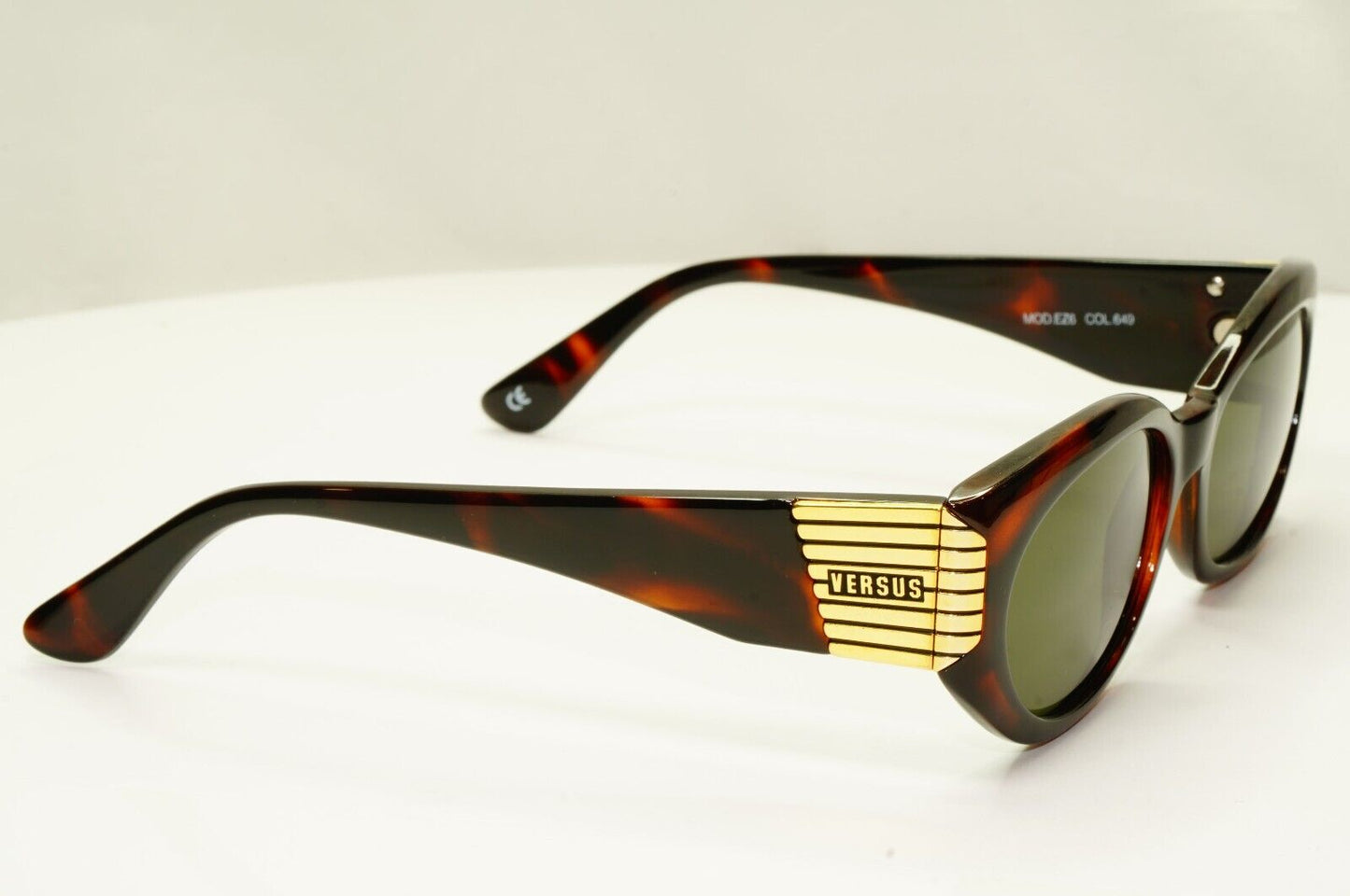 Versus 1995 Vintage Brown Gold Sunglasses by Gianni Versace MOD EZ6 COL 649
