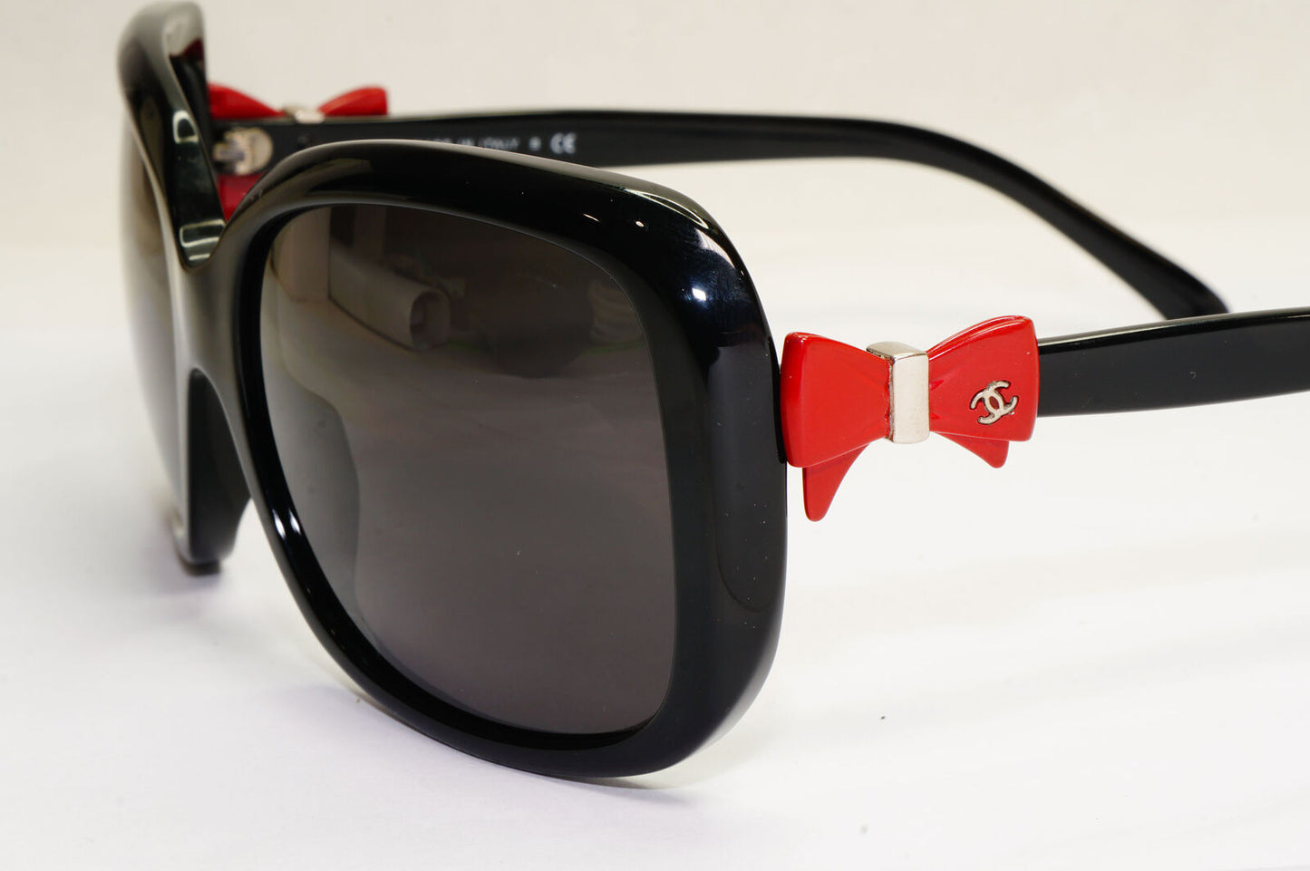 Chanel Sunglasses Bows 2011 Black Red Square Vintage 5171 c.1231/8G 180224