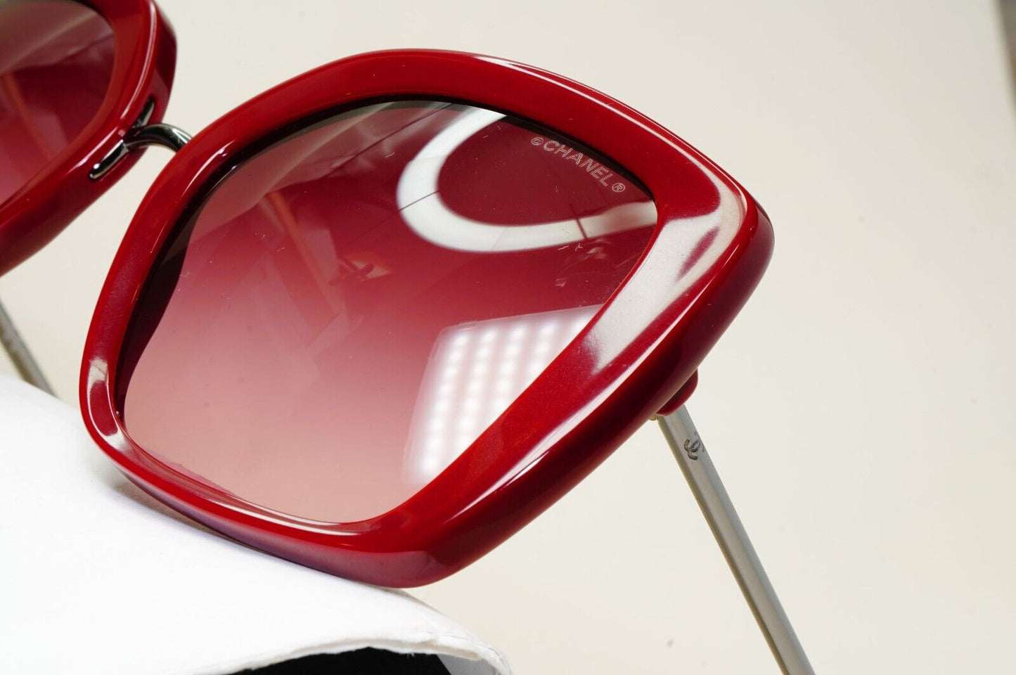 Chanel Sunglasses Red Burgundy Square Gradient Bordo 5401 c.1612/8H 54mm