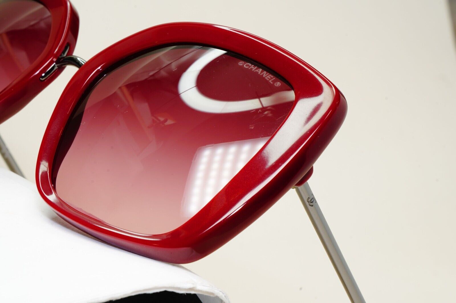 Chanel Sunglasses Red Burgundy Square Gradient Bordo 5401 c.1612/8H 54mm