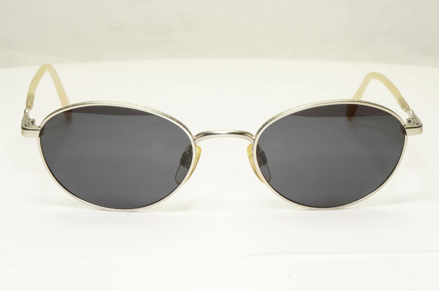 Emporio Armani 1997 Vintage Sunglasses Mens Womens Oval Silver Metal 069-S 881