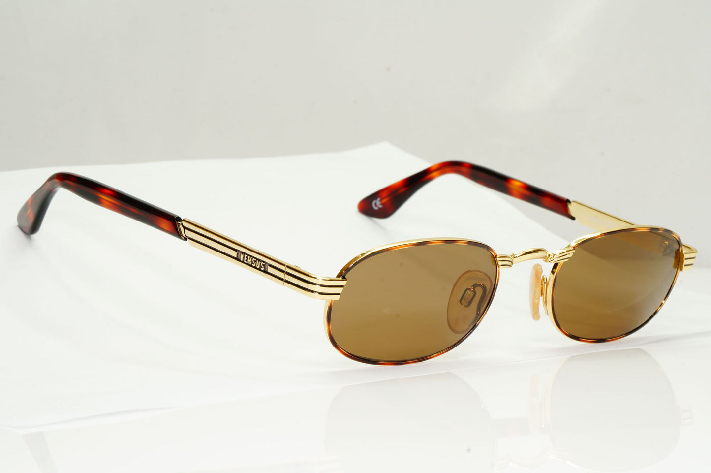 Versus 1996 by Gianni Versace Vintage Gold Brown Sunglasses Oval MOD F08 COL 36M