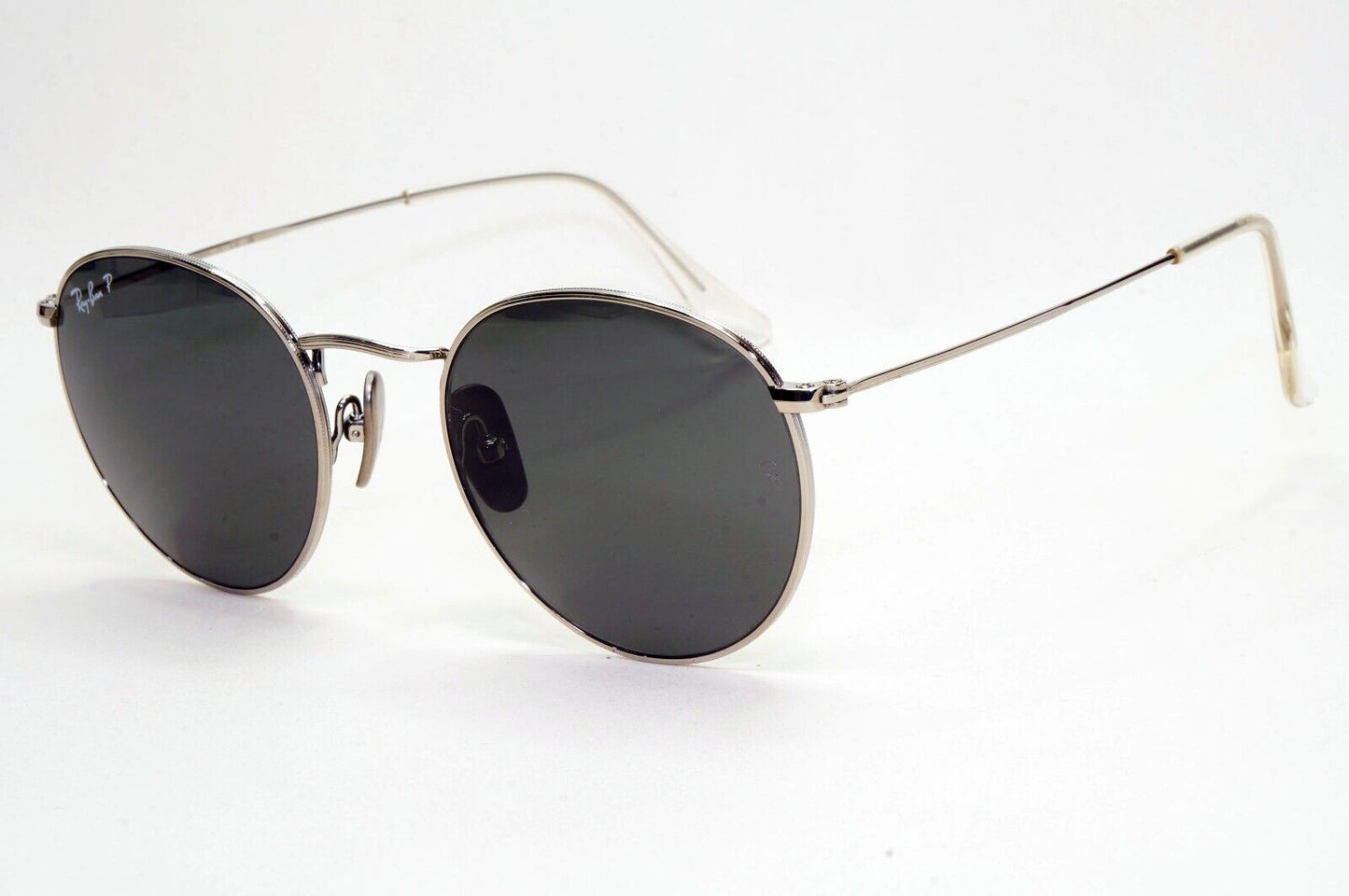 Ray-Ban Sunglasses Round Titanium Polarized Silver Black RB 8247 9209/48 50mm