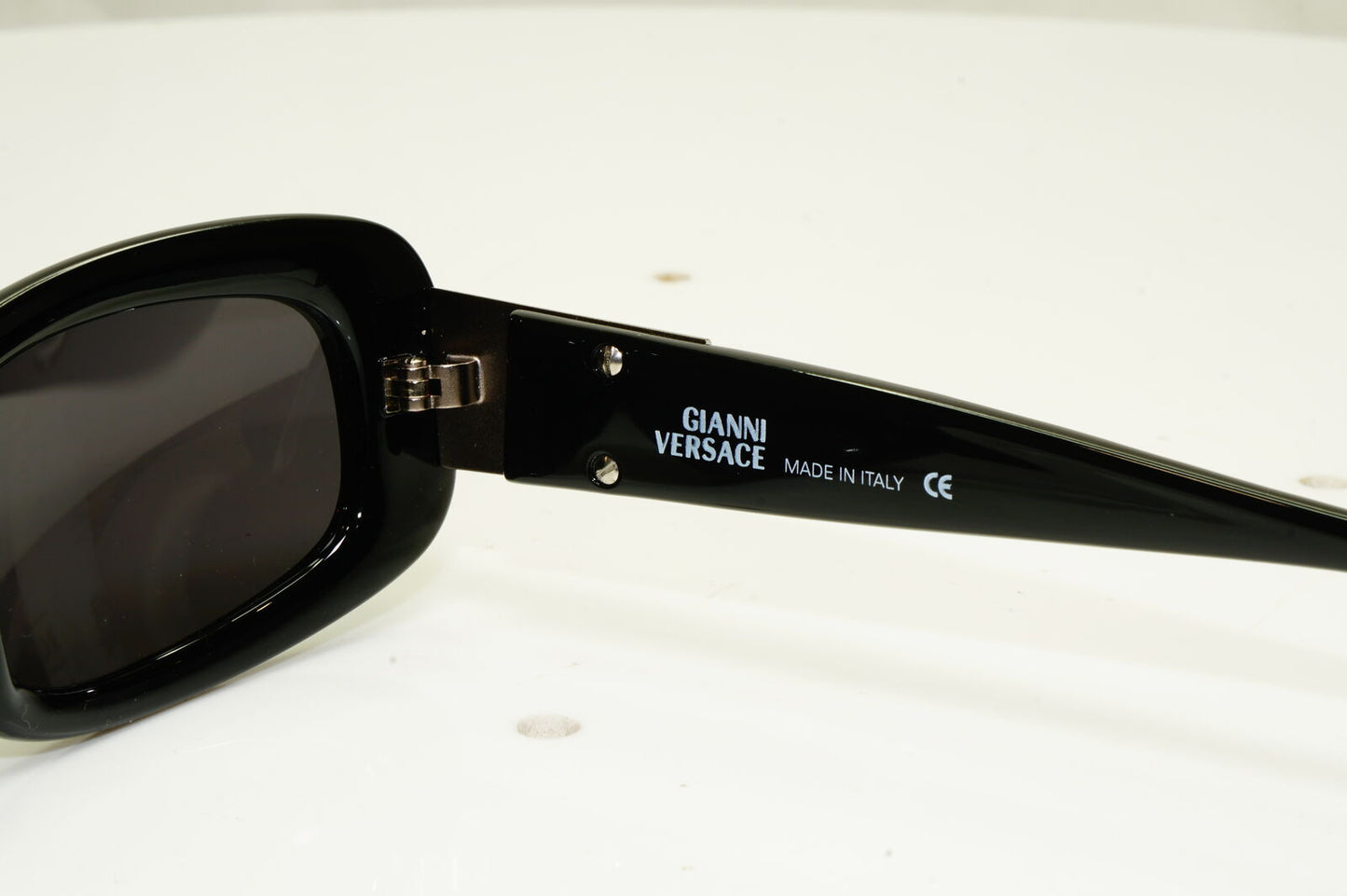 Gianni Versace 1996 Unisex Vintage Black Medusa Sunglasses MOD 257/M COL 374
