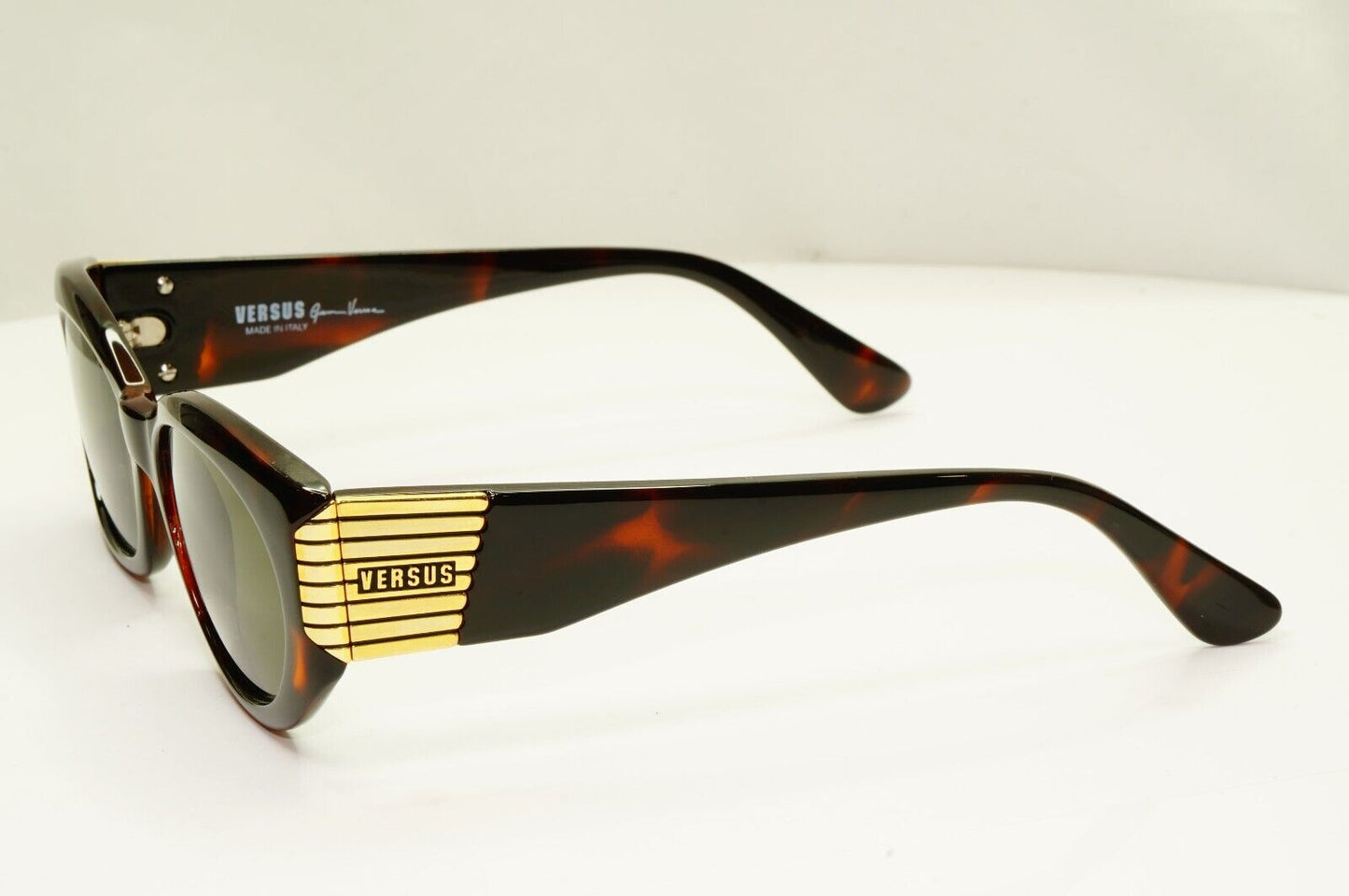 Versus 1995 Vintage Brown Gold Sunglasses by Gianni Versace MOD EZ6 COL 649