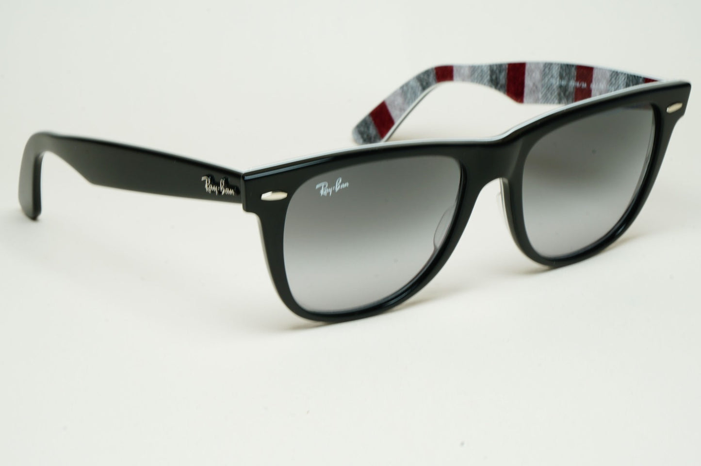 Ray-Ban Sunglasses Wayfarer RB 2140 Black Grey Gradient 1318/3A 54mm Large