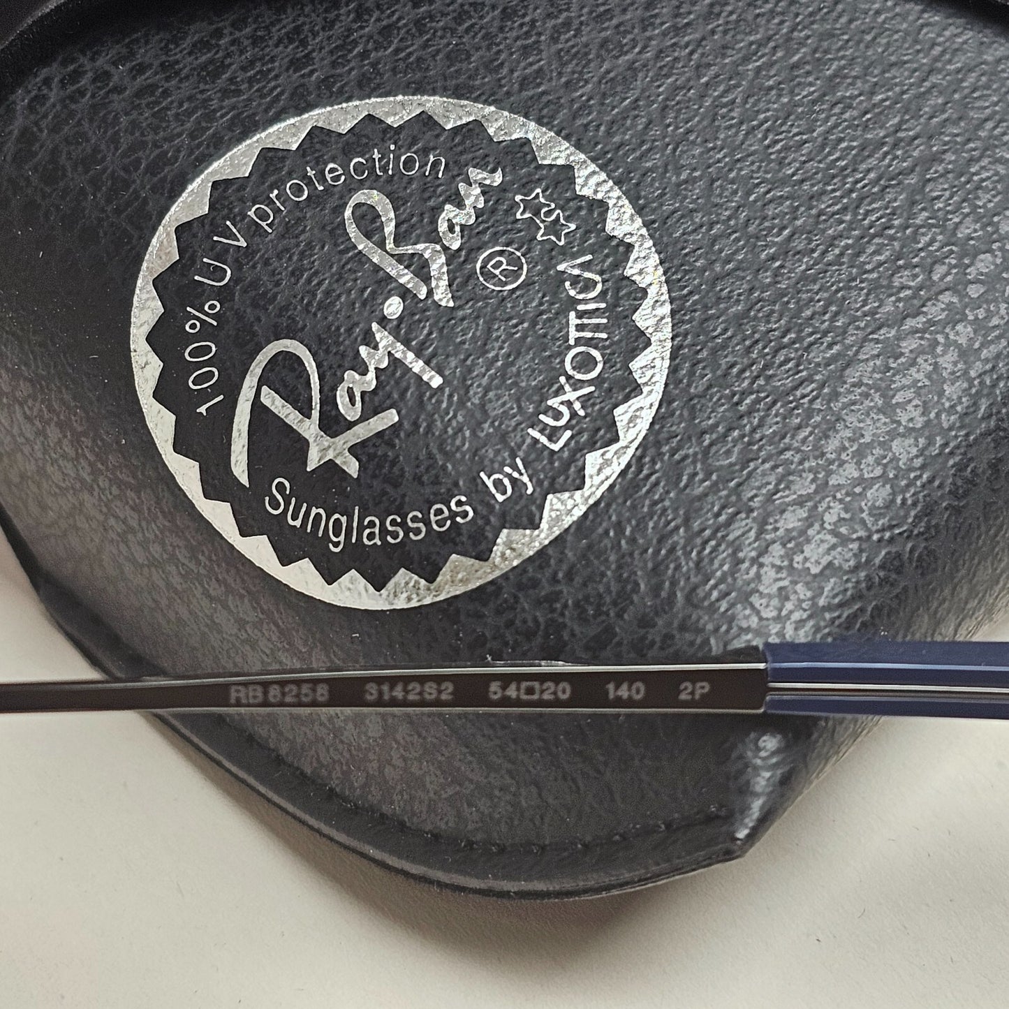 Ray-Ban Sunglasses Frank II Titanium Polarised Gunmetal Blue RB 8258 3142/S2 54m