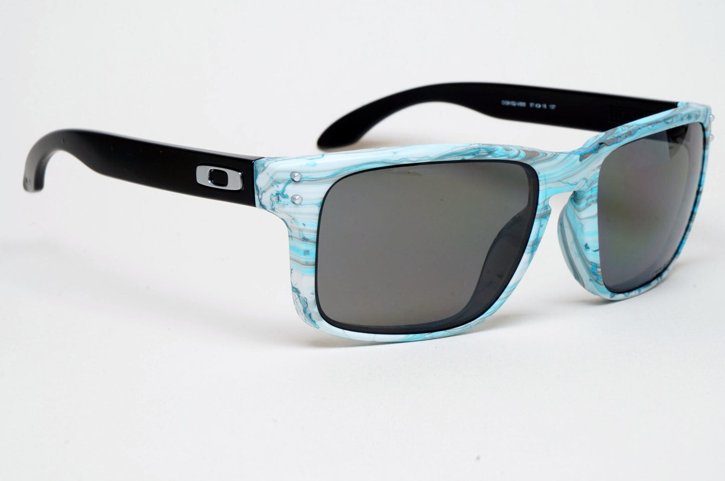 Oakley Sunglasses Holbrook Polarized Blue Sanctuary Swirl OO 9102 V855 57mm
