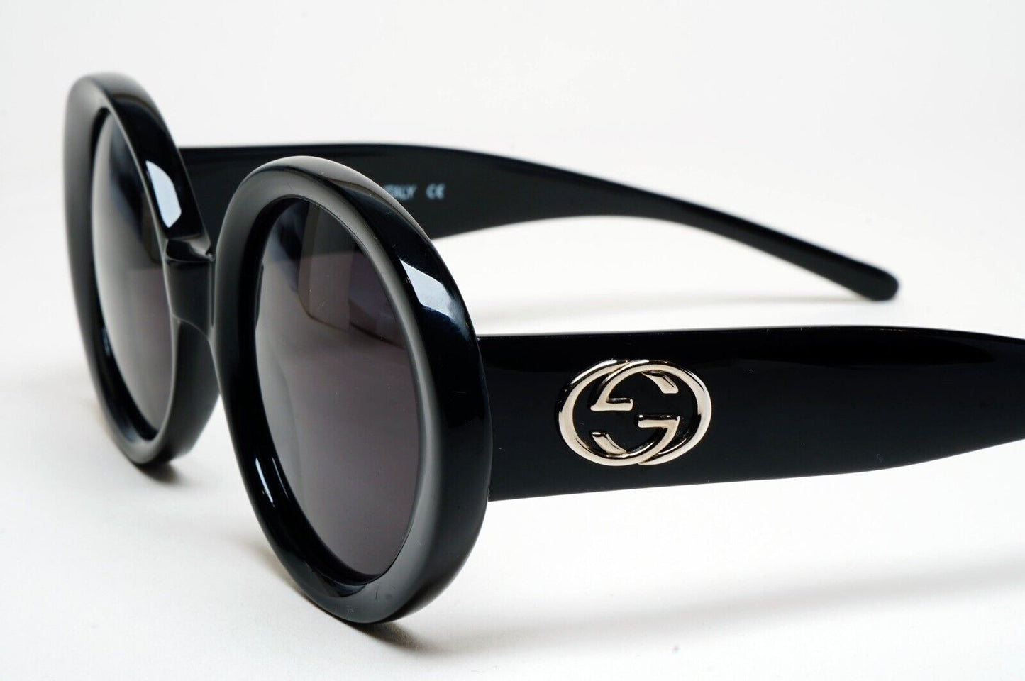Gucci Sunglasses 1997 Vintage Black Oval Round Retro GG 2410/S 807 49mm 070125