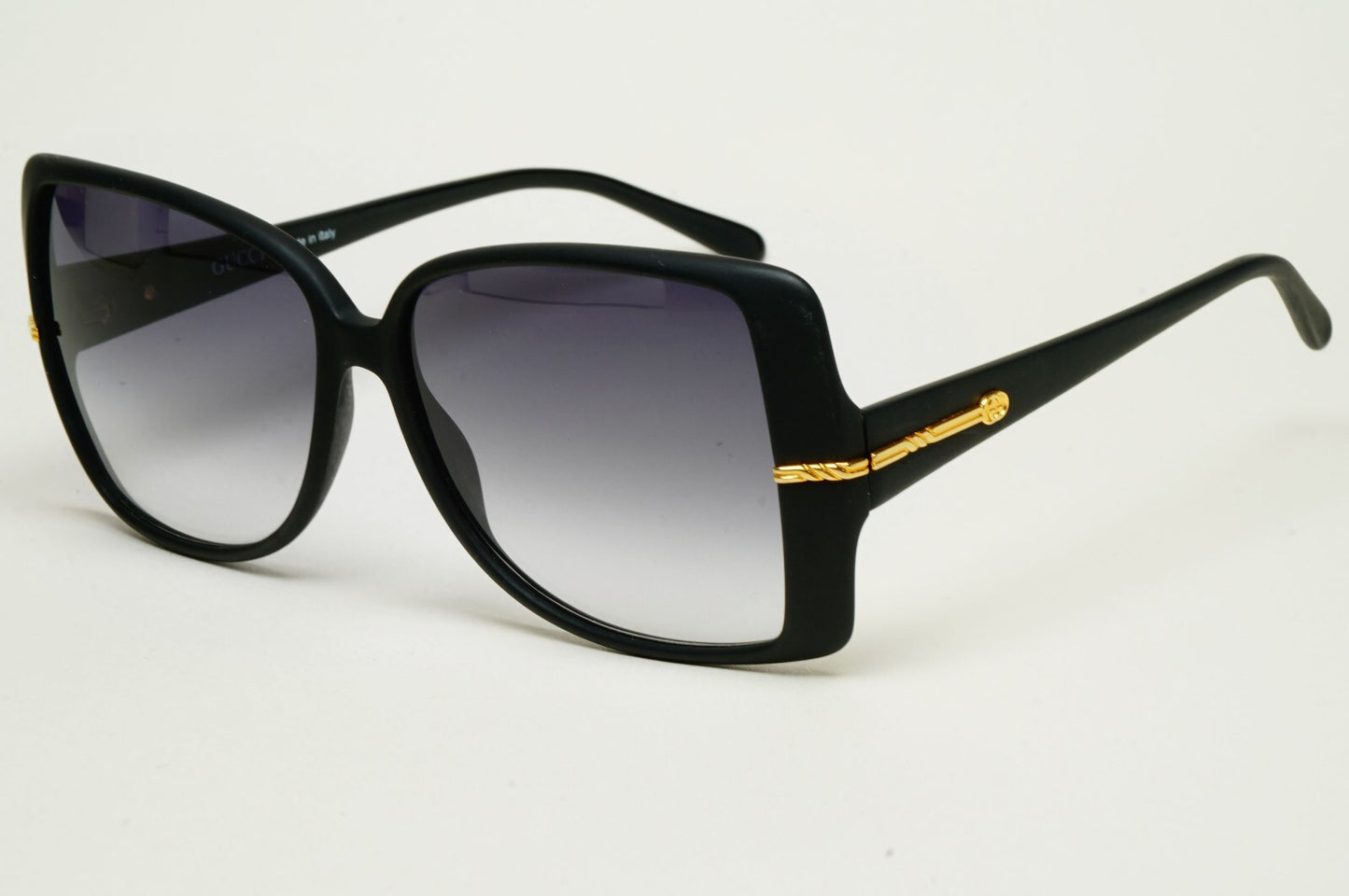 Gucci Sunglasses 1993 Vintage Black Gold Grey Square Safilo GG 2116/S 61N 200225