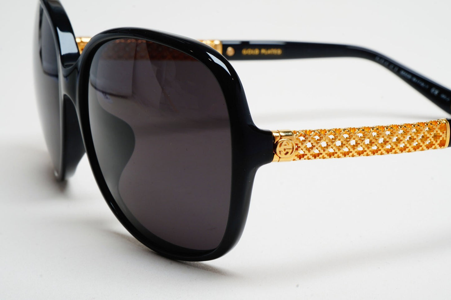 Gucci Sunglasses 2007 Vintage 24k Gold Plated Black Square GG 3707/F/S 2XTED
