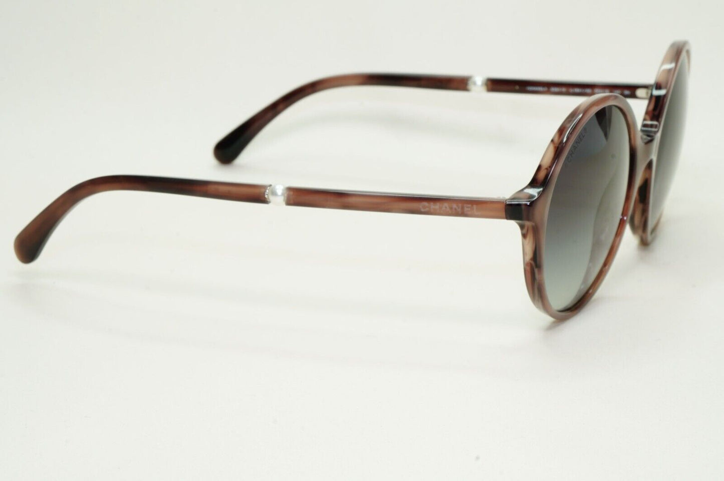Chanel Sunglasses Pearl Brown Tortoiseshell Grey Gradient Round 5391-H c.1641/S6