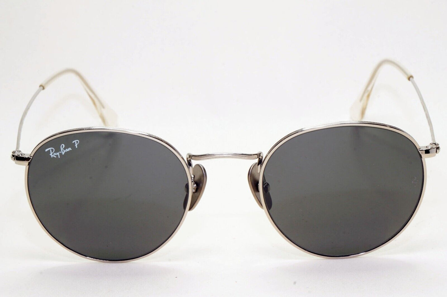 Ray-Ban Sunglasses Round Titanium Polarized Silver Black RB 8247 9209/48 50mm