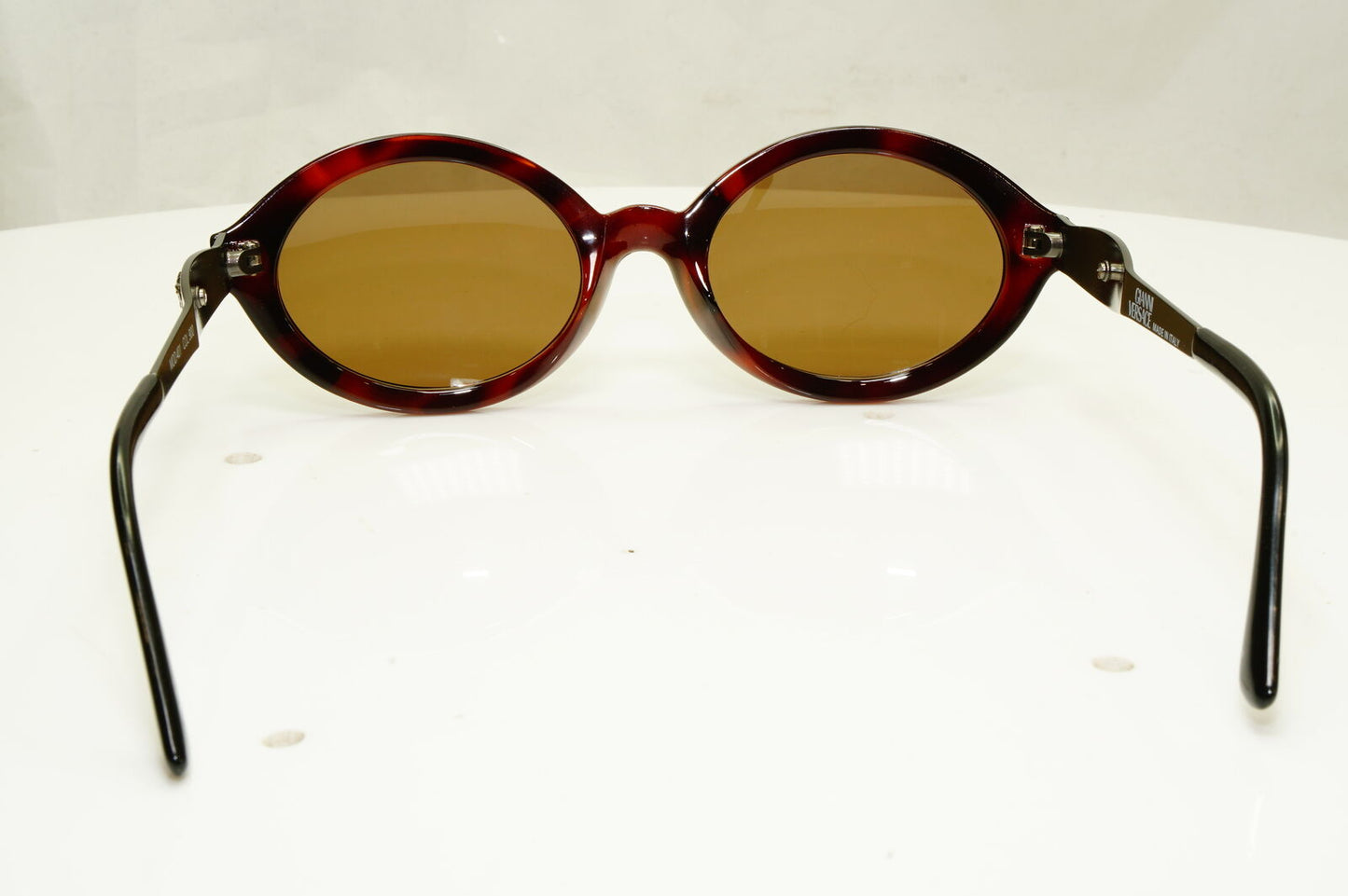 Gianni Versace 1996 Womens Vintage Brown Oval Medusa Sunglasses MOD 401 COL 900