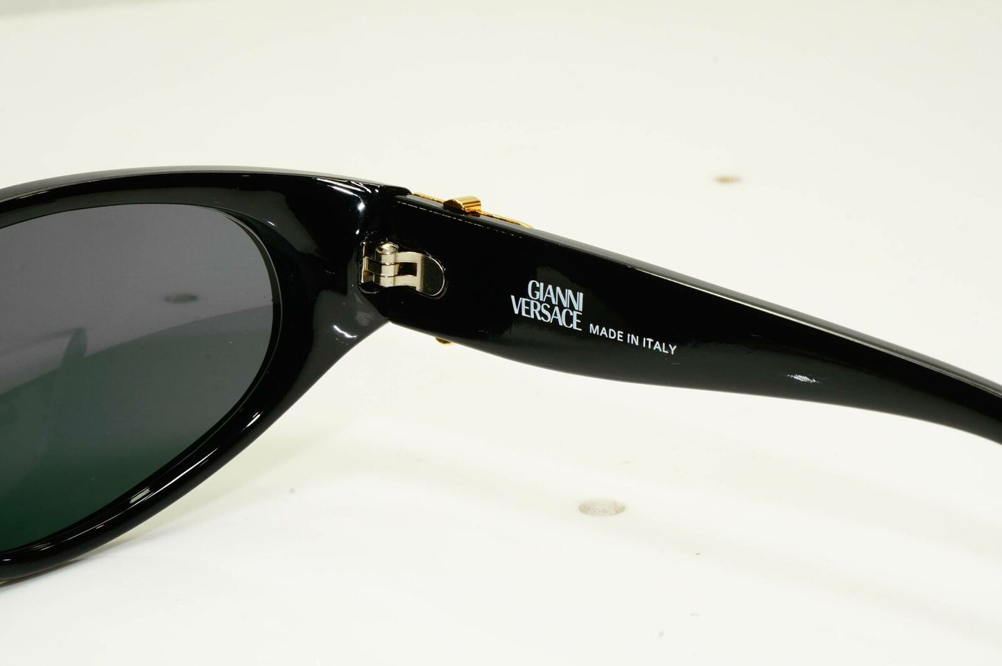 Gianni Versace 1996 Mens Vintage Black Gold Medusa Sunglasses MOD 408 COL 852