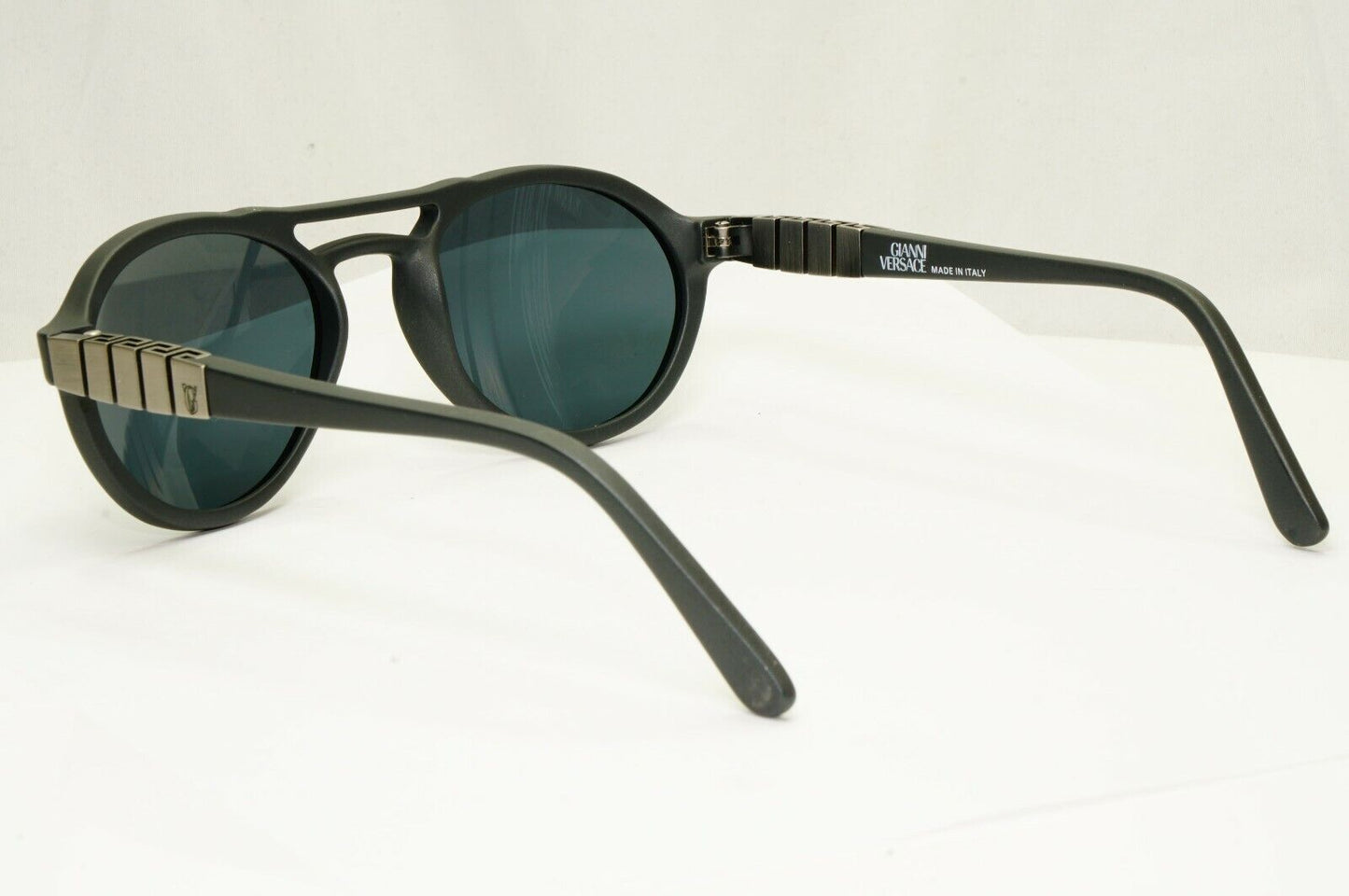 Gianni Versace 1996 Mens Vintage Charcoal Grey Pilot Sunglasses MOD 535 COL 789
