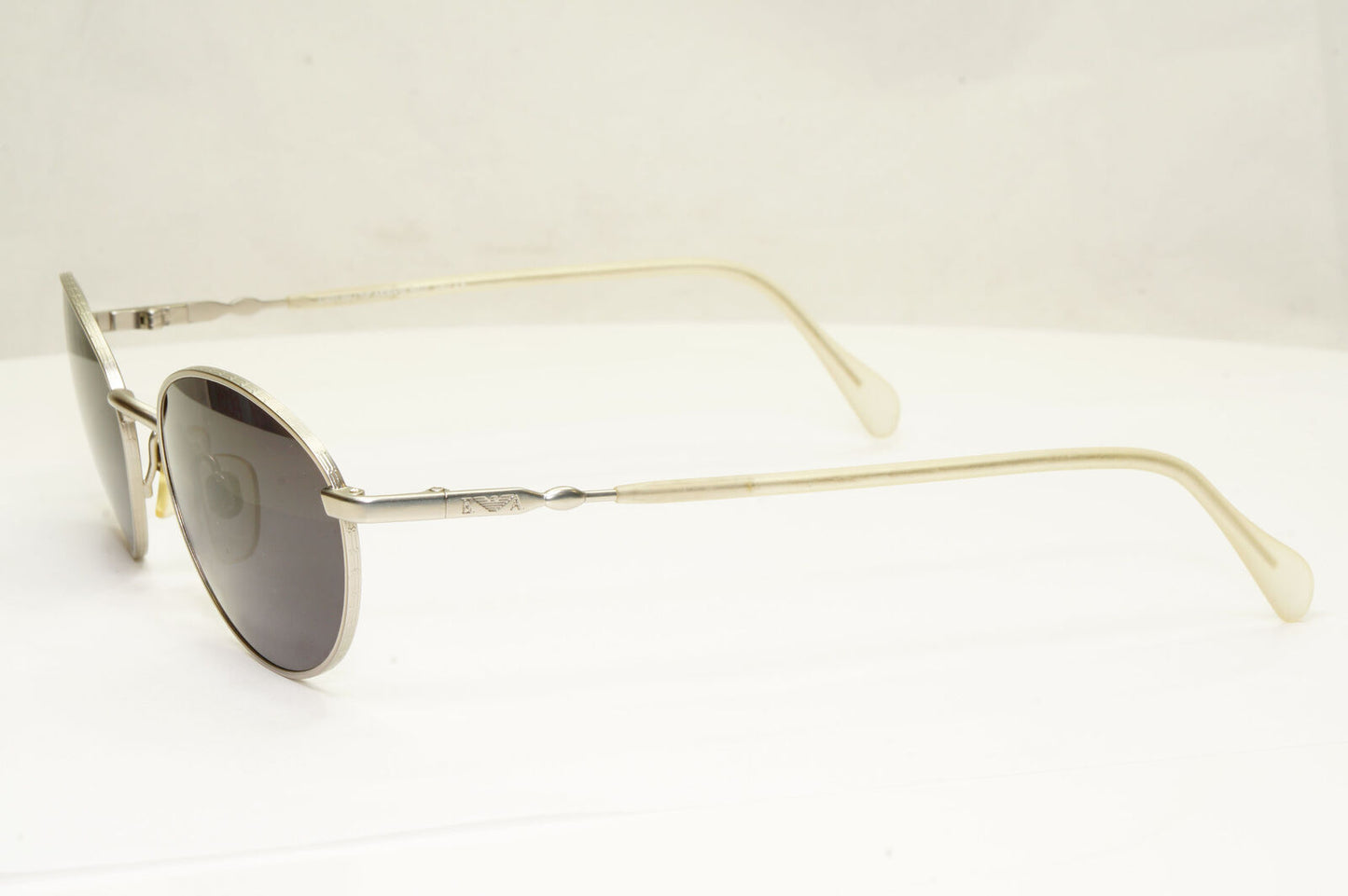 Emporio Armani 1997 Vintage Sunglasses Mens Womens Oval Silver Metal 069-S 881
