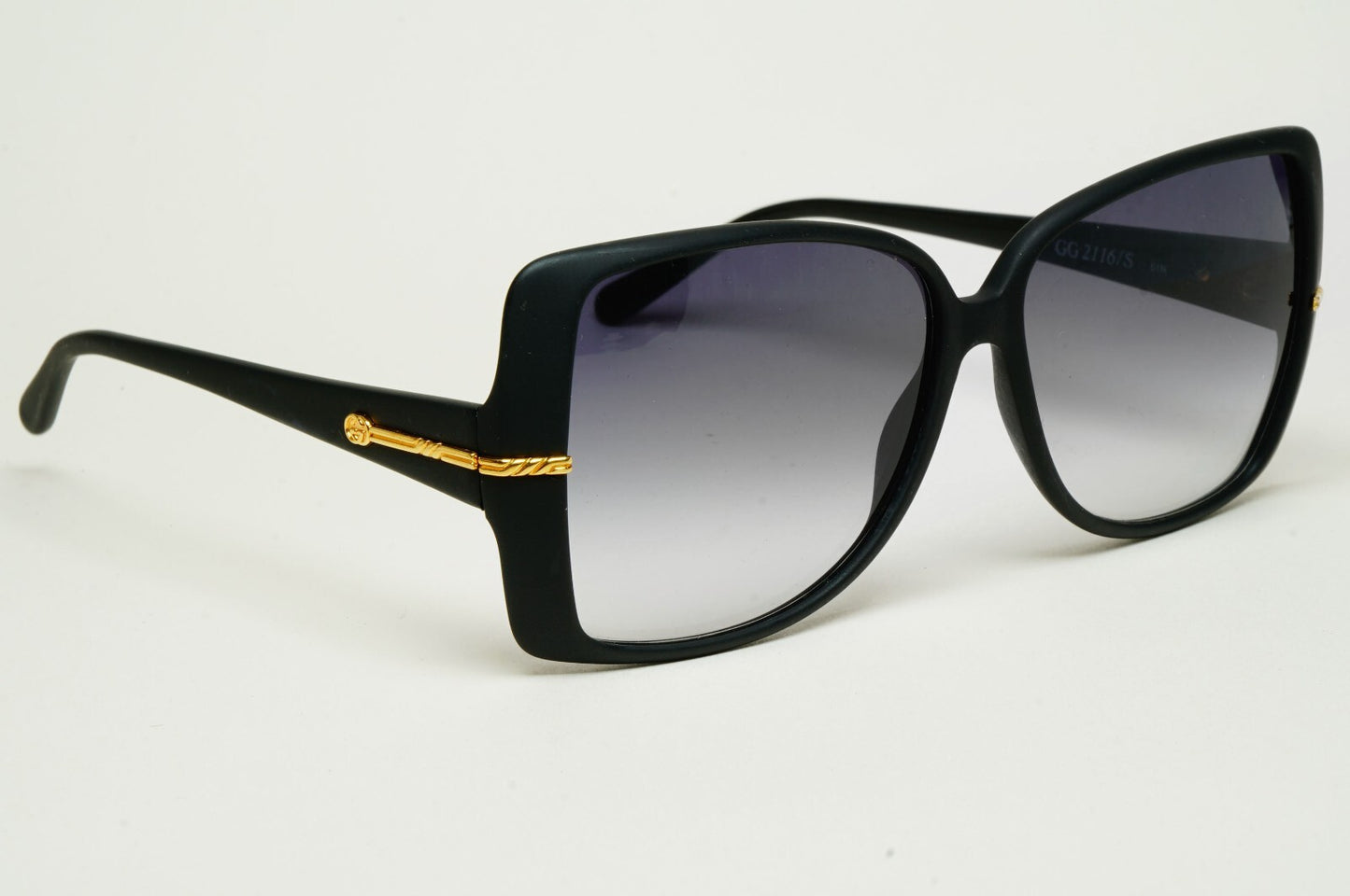 Gucci Sunglasses 1993 Vintage Black Gold Grey Square Safilo GG 2116/S 61N 200225