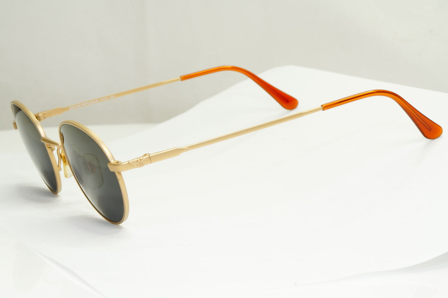 Emporio Armani Sunglasses 1997 Vintage Round Gold Black Metal Eagle 008-S 852