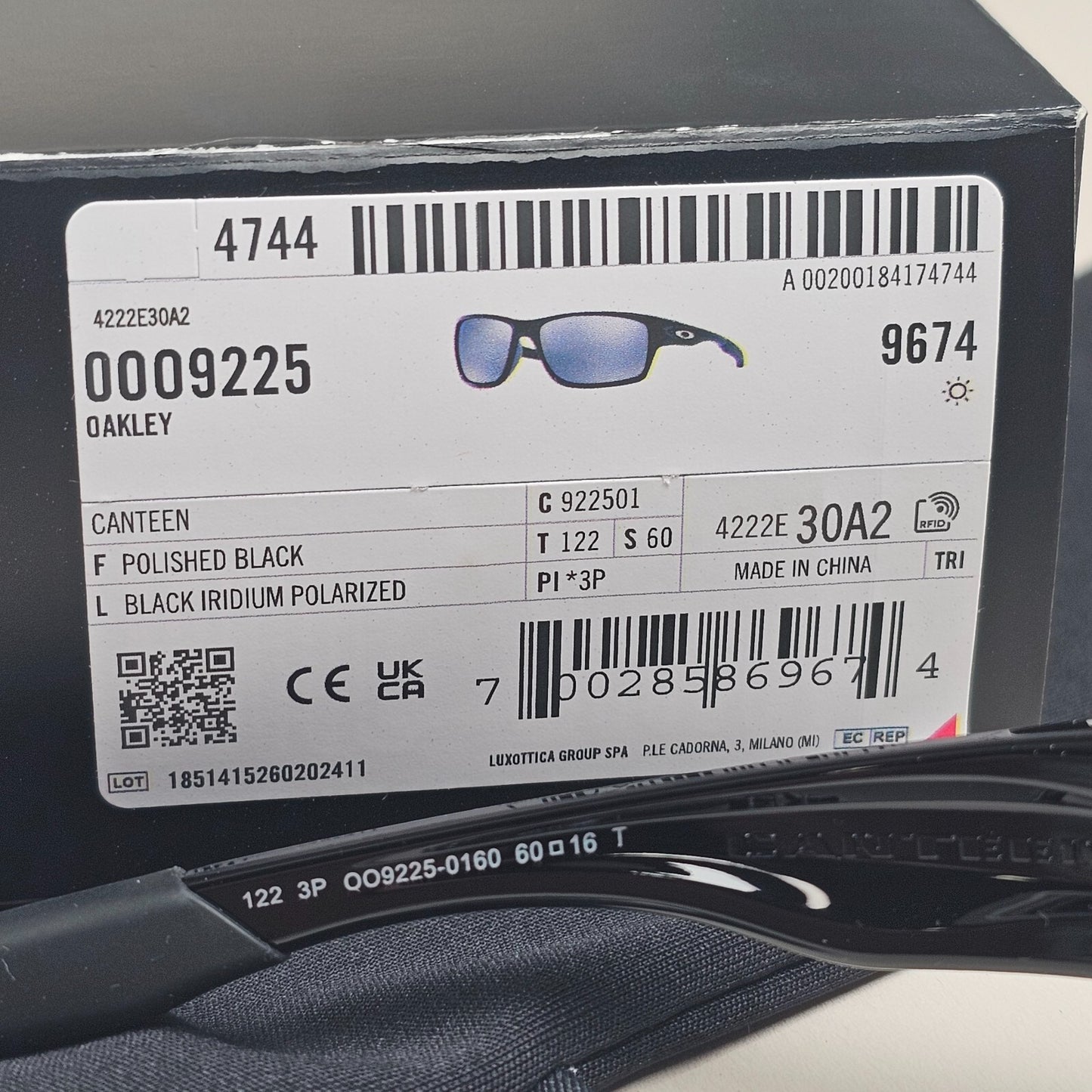 Oakley Sunglasses Polarized Canteen Black Polished Iridium Glossy OO 9225 01