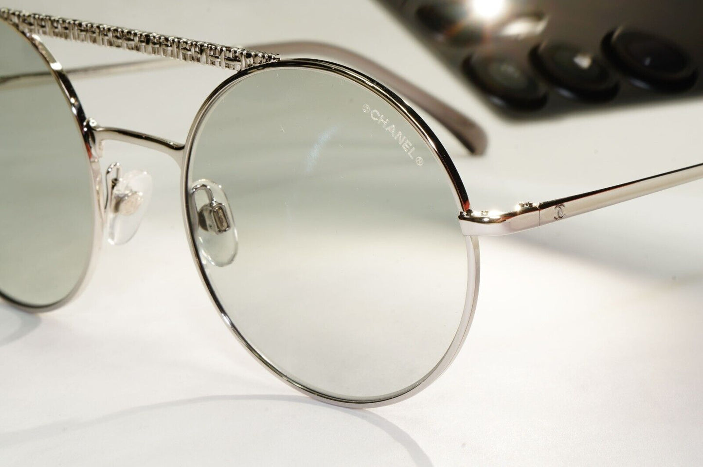 Chanel Sunglasses Silver Metal Grey Round Pilot 4232 c.124/87 200324