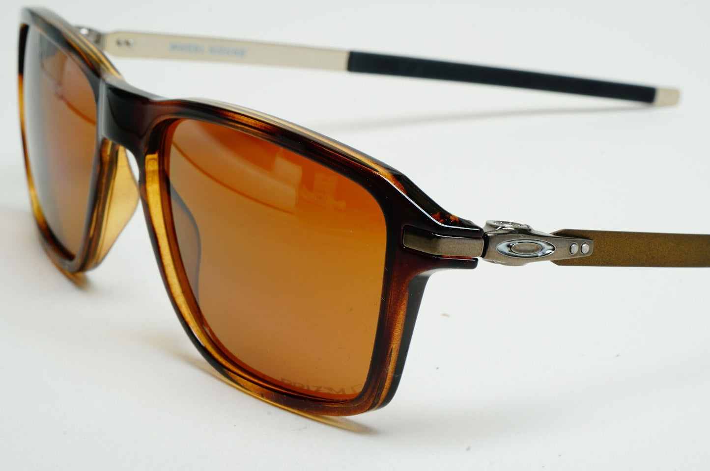 Oakley Sunglasses Wheel House Polarized Brown Tungsten OO 9469 04 54mm