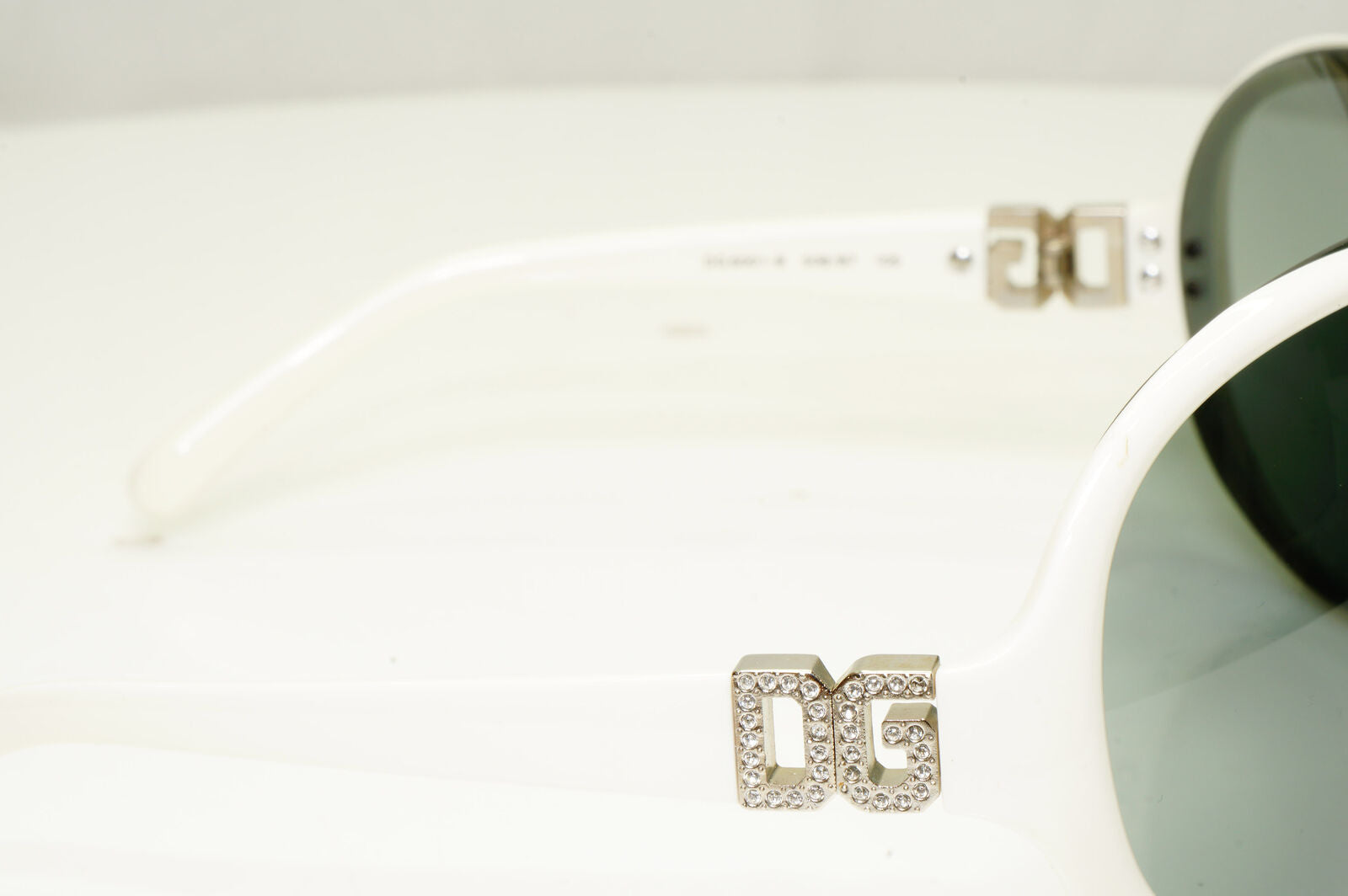 Authentic Dolce & Gabbana Vintage Sunglasses Crystal White DG 6001 508/87 34557