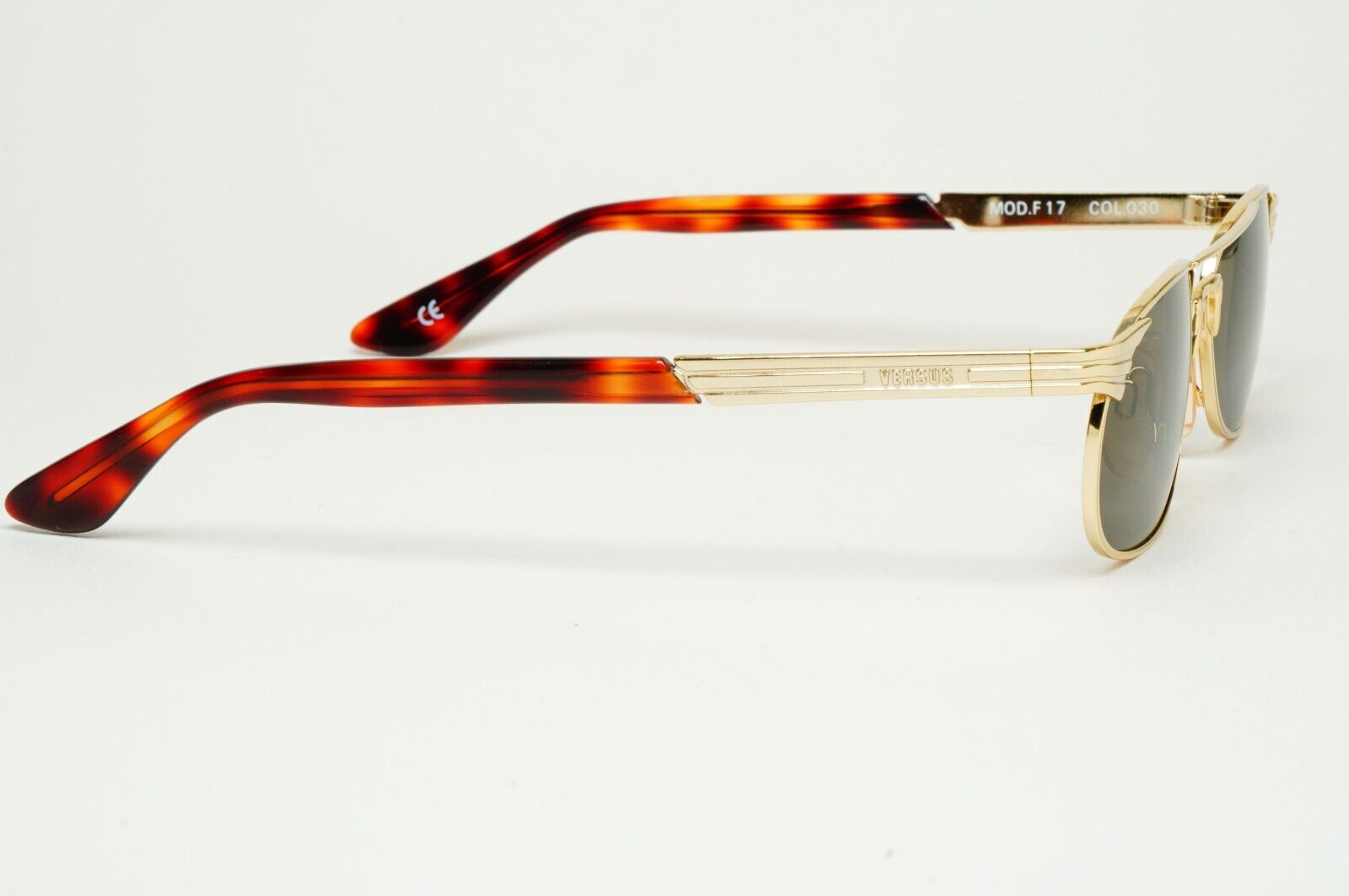 Versus Sunglasses 1996 by Gianni Versace Vintage Gold Grey MOD F17 COL 030