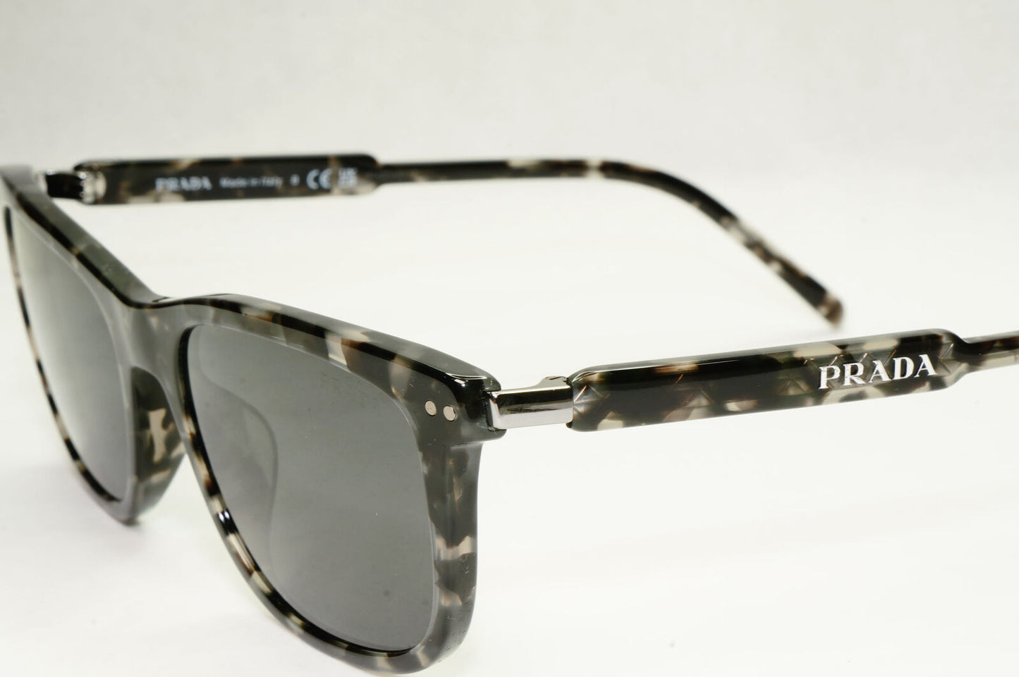 Prada Sunglasses Glass Lens Grey Tortoiseshell Havana PR18YS SPR 18Y 19A-09C