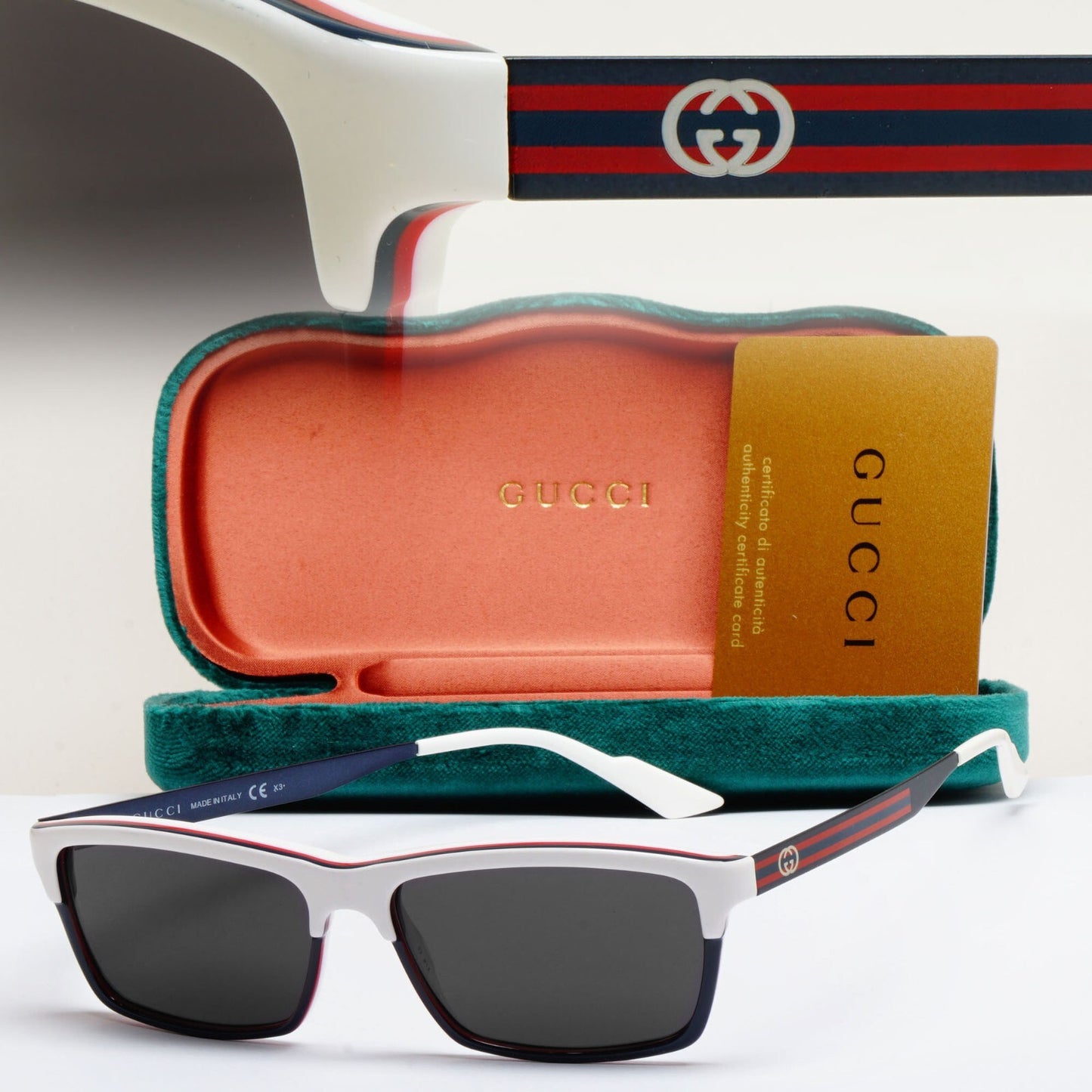 Gucci Sunglasses 2010 Vintage Unisex Small White Blue Black GG 3517 WWB 53mm