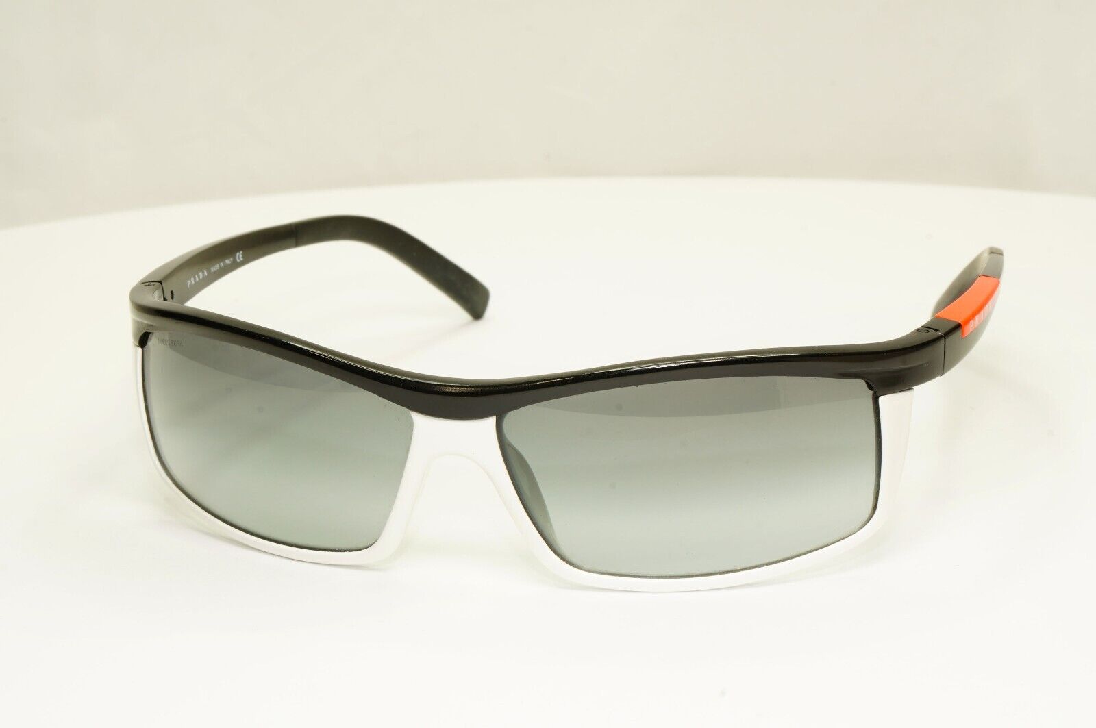 Prada 2004 Rare Sunglasses Vintage Black Smoke Gradient Mens Wrap SPS 51E PS51ES