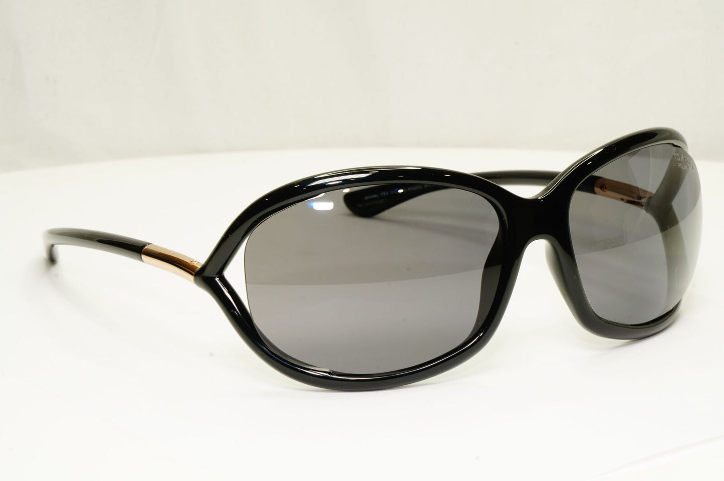 Authentic Tom Ford Womens Black Gold Polarized Sunglasses Jennifer TF 8 01D