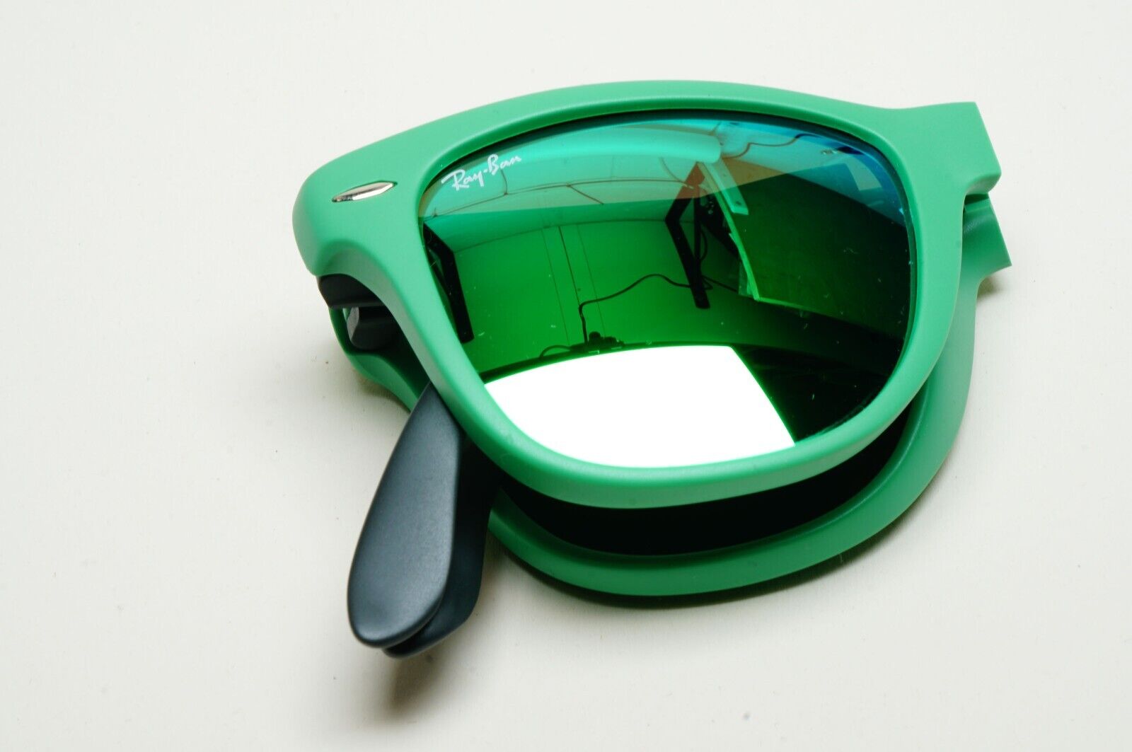 Ray-Ban Sunglasses Folding Wayfarer Green Mirror Black RB 4105 6021/19 54mm