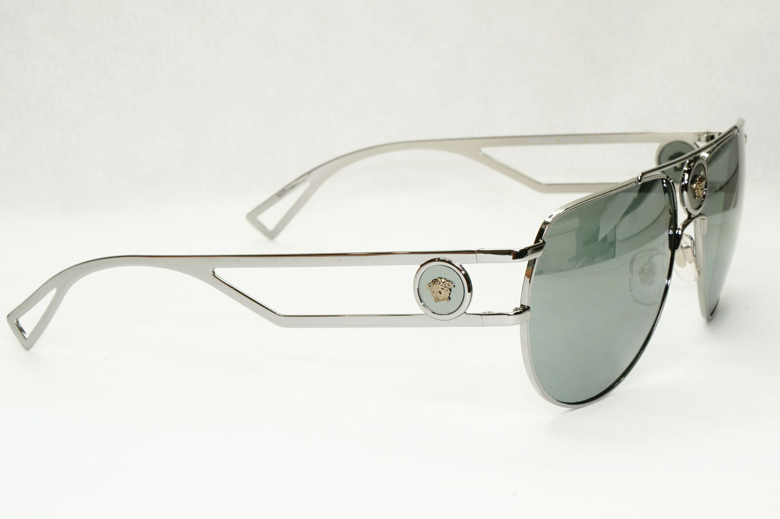 Versace Sunglassess Silver Mirror Gunmetal Pilot Medusa MOD VE 2225 1001/6G