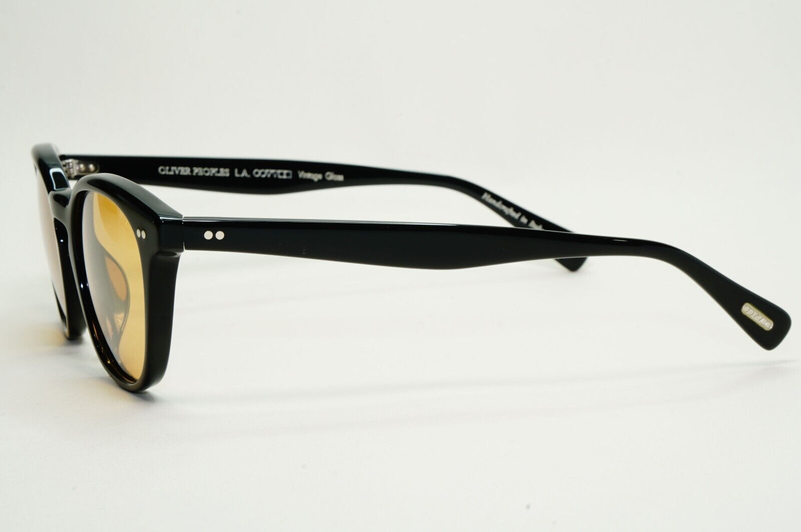 Oliver Peoples Desmon Sunglasses Black Yellow Mustard OV 5454SU 1005/0F 48mm