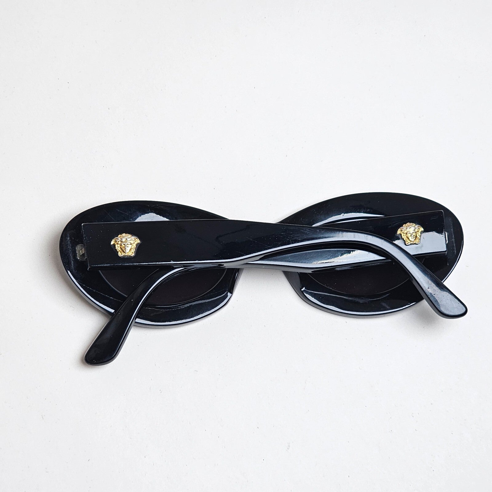 Gianni Versace Sunglasses 1995 Vintage Black Oval Medusa MOD 415 COL 852 140325