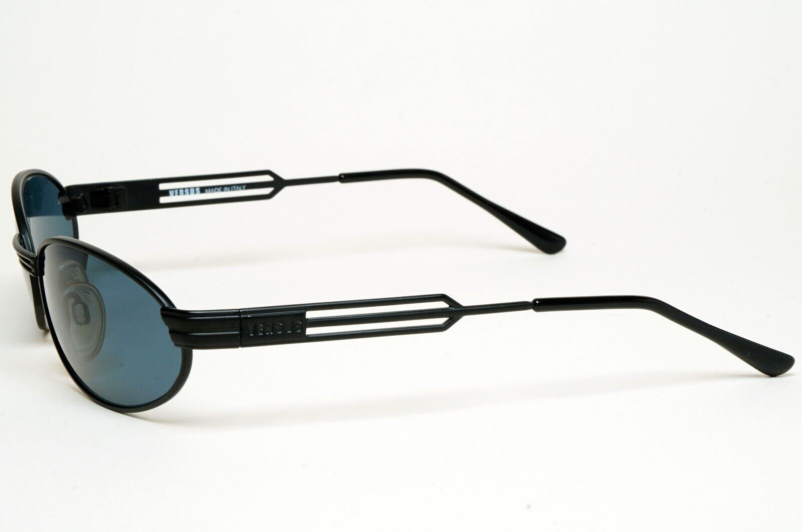 Versus Sunglasses 1996 by Gianni Versace Vintage Black Oval Wrap MOD F34 COL 028