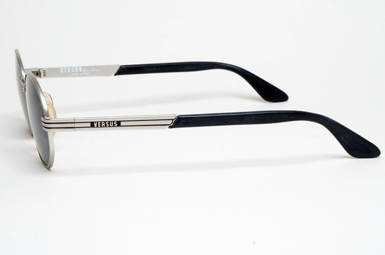 Versus Sunglasses 1996 by Gianni Versace Vintage Silver Hexagon MOD F09 COL 40M
