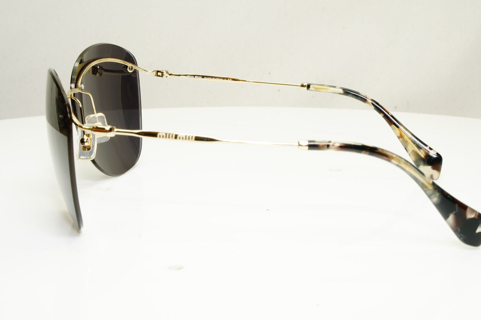 Authentic MIU MIU Womens Vintage Sunglasses Gold Rimless SMU 54P ZVN-3A2 30363
