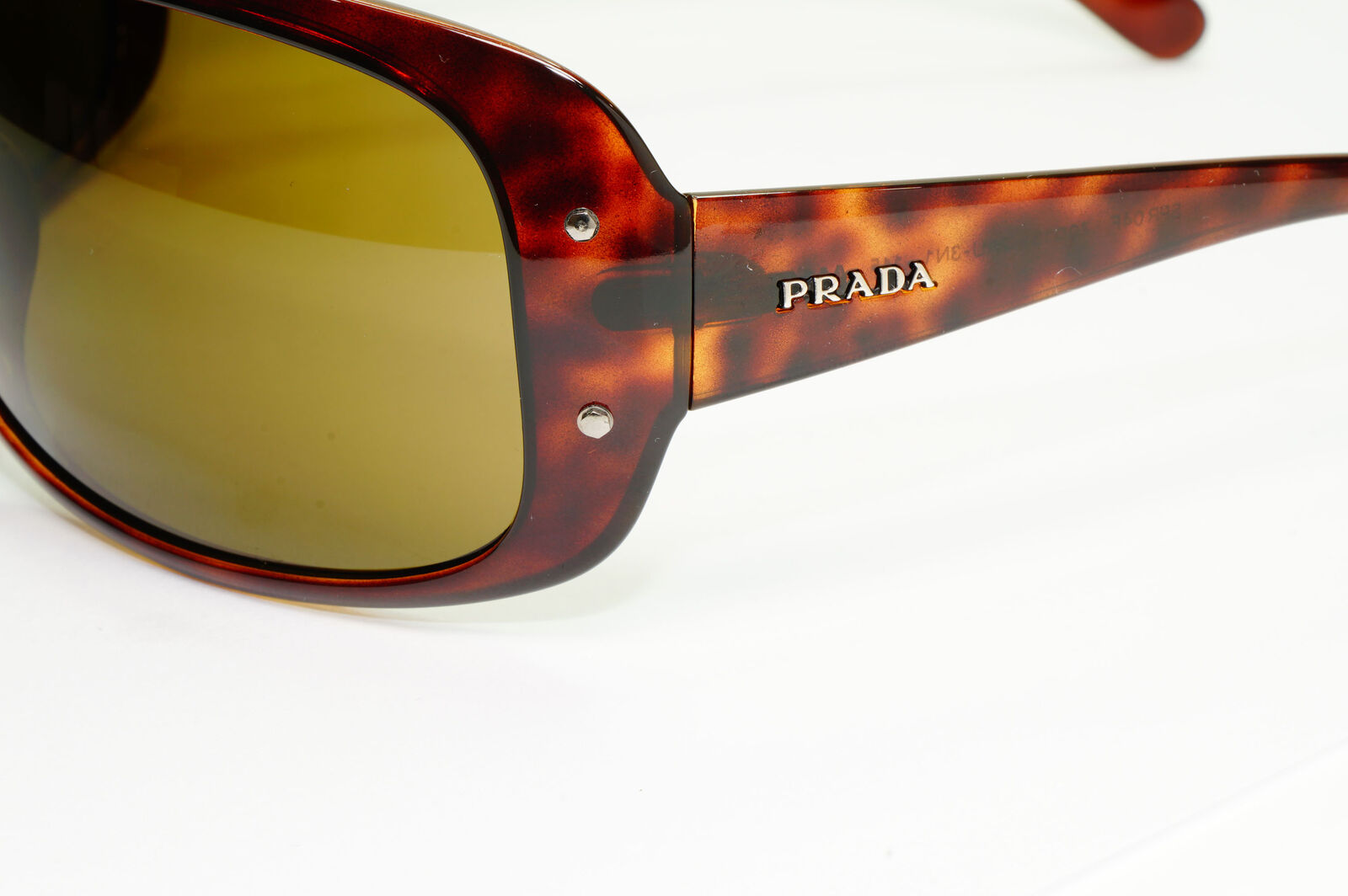 Prada 2005 Vintage Sunglasses Tortoise Brown Wrap PR04FS SPR 04F 2AU-3N1 020822