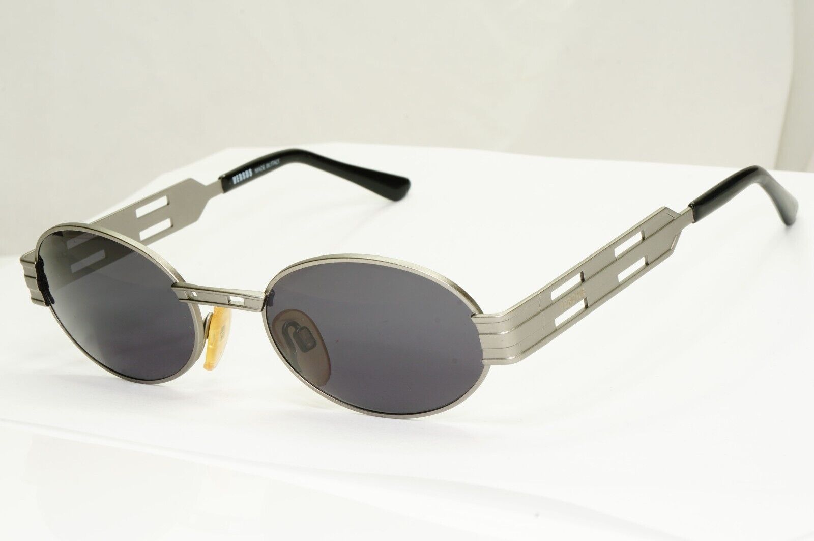 Versus 1996 by Gianni Versace Vintage Grey Black Sunglasses MOD R06 COL 77M
