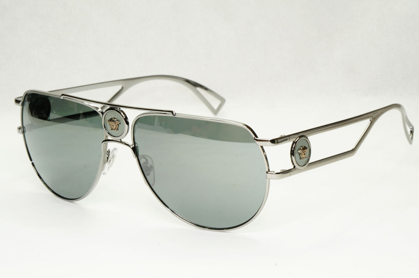 Versace Sunglassess Silver Mirror Gunmetal Pilot Medusa MOD VE 2225 1001/6G