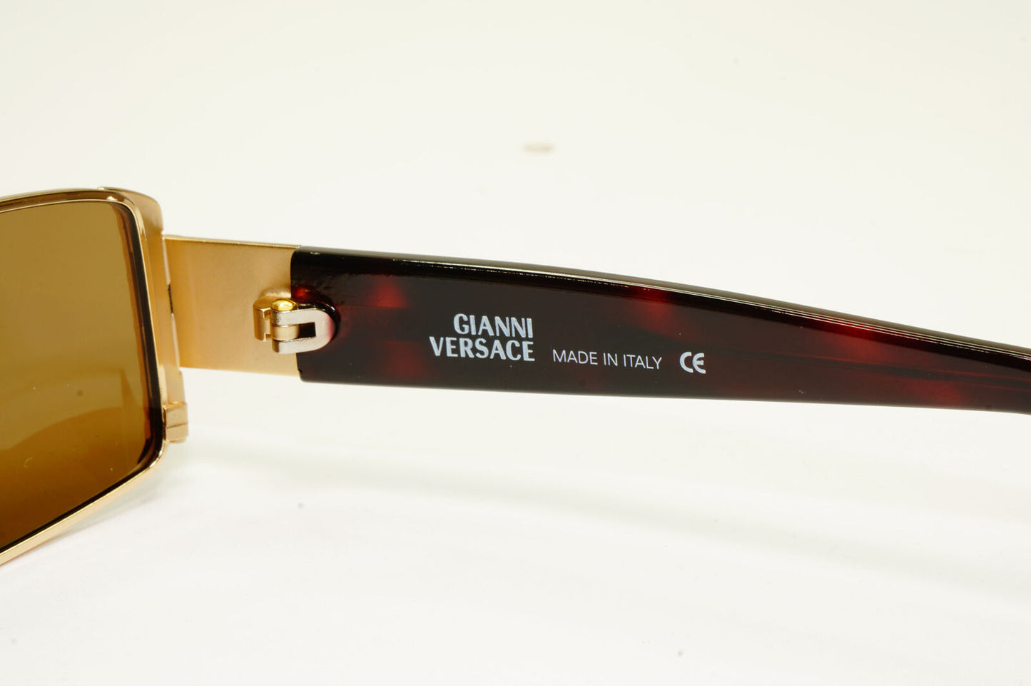 Gianni Versace 1996 Vintage Gold Medusa Brown Metal Sunglasses MOD X40 COL 030