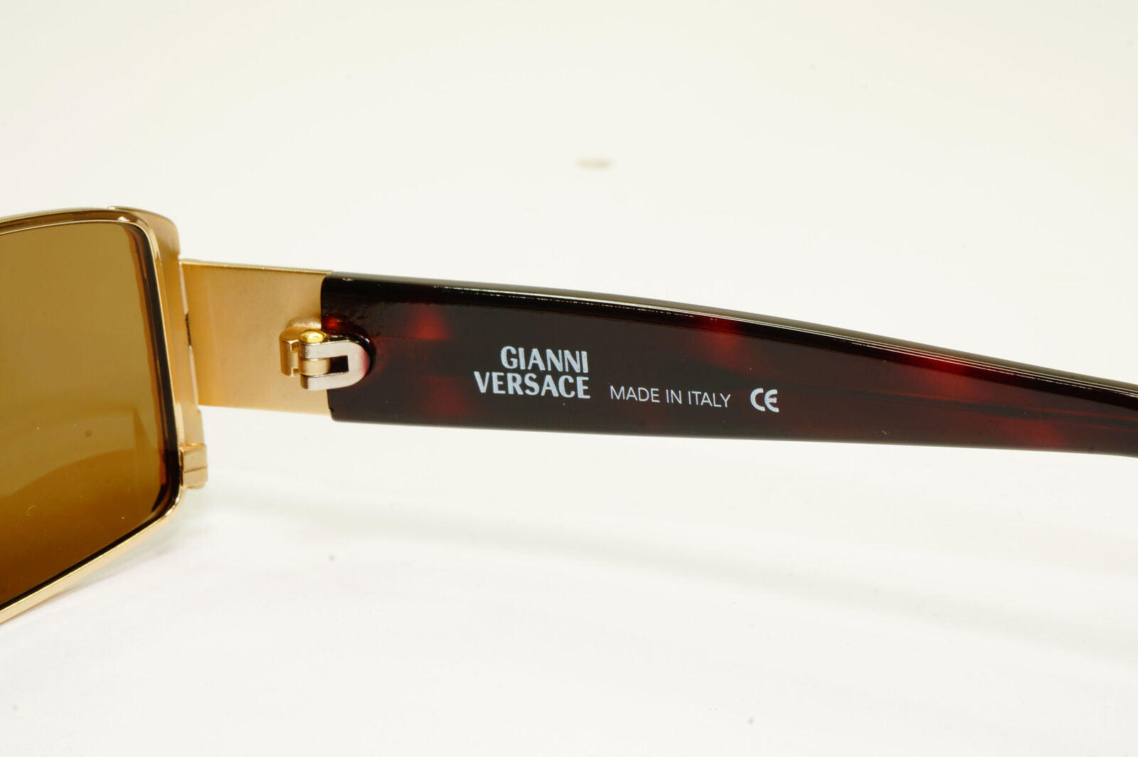 Gianni Versace 1996 Vintage Gold Medusa Brown Metal Sunglasses MOD X40 COL 030
