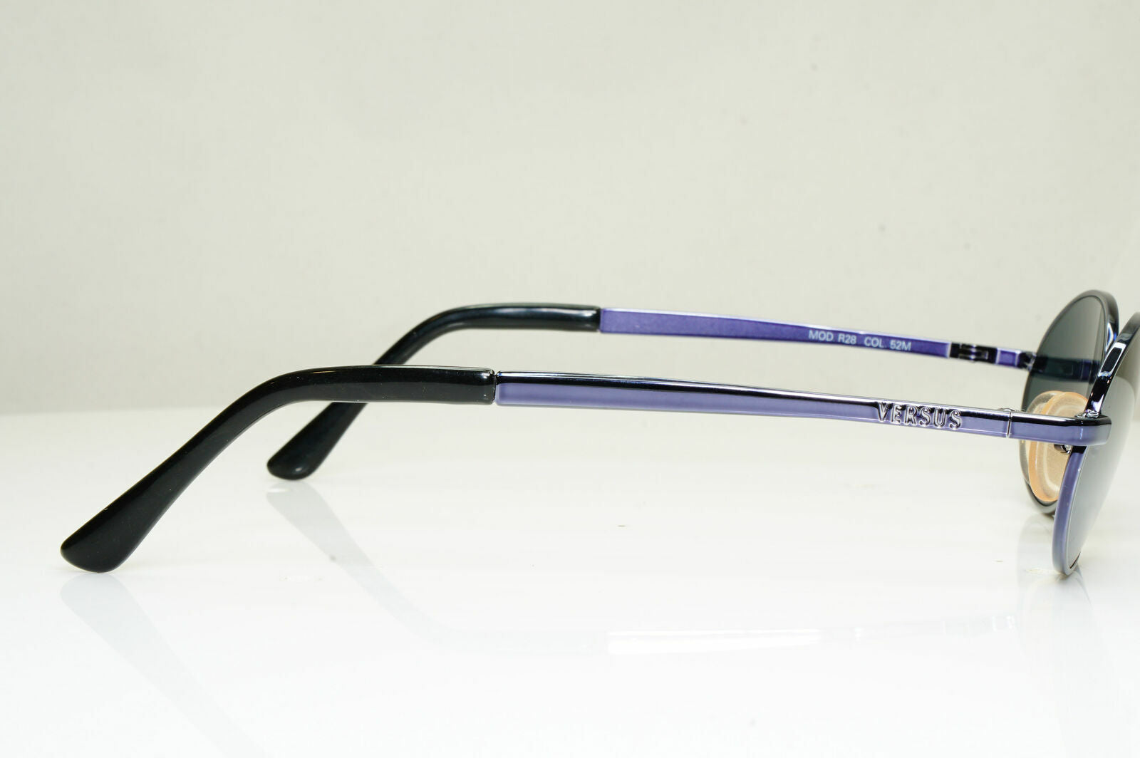 Versus by Gianni Versace 1996 Vintage Violet Oval Sunglasses MOD R28 COL 52M